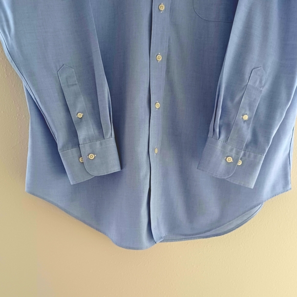 LAUREN RALPH LAUREN Men's Classic Fit Shirt, size 17/32-33 - Picture 5 of 12